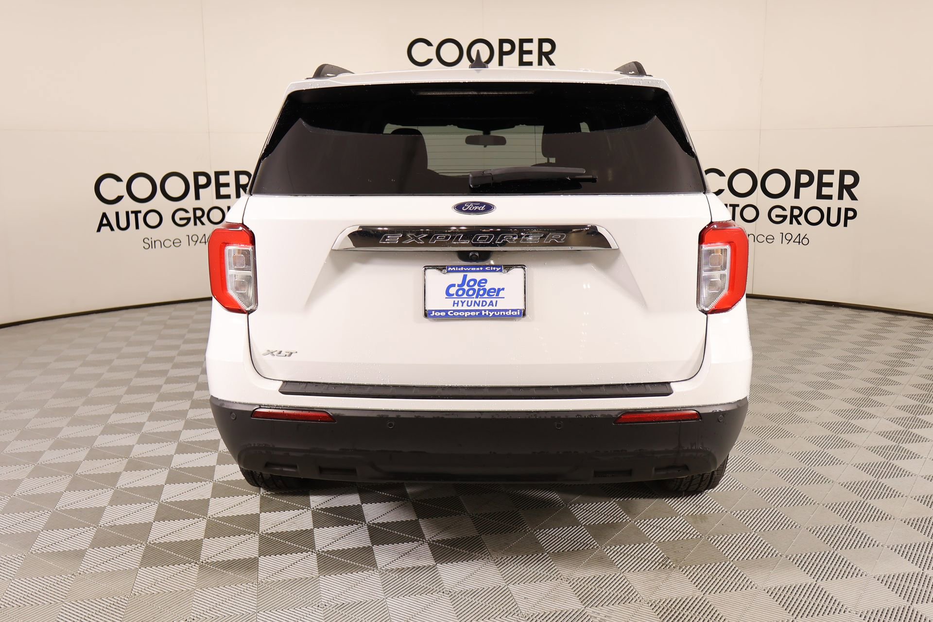 Used 2023 Ford Explorer XLT image 22