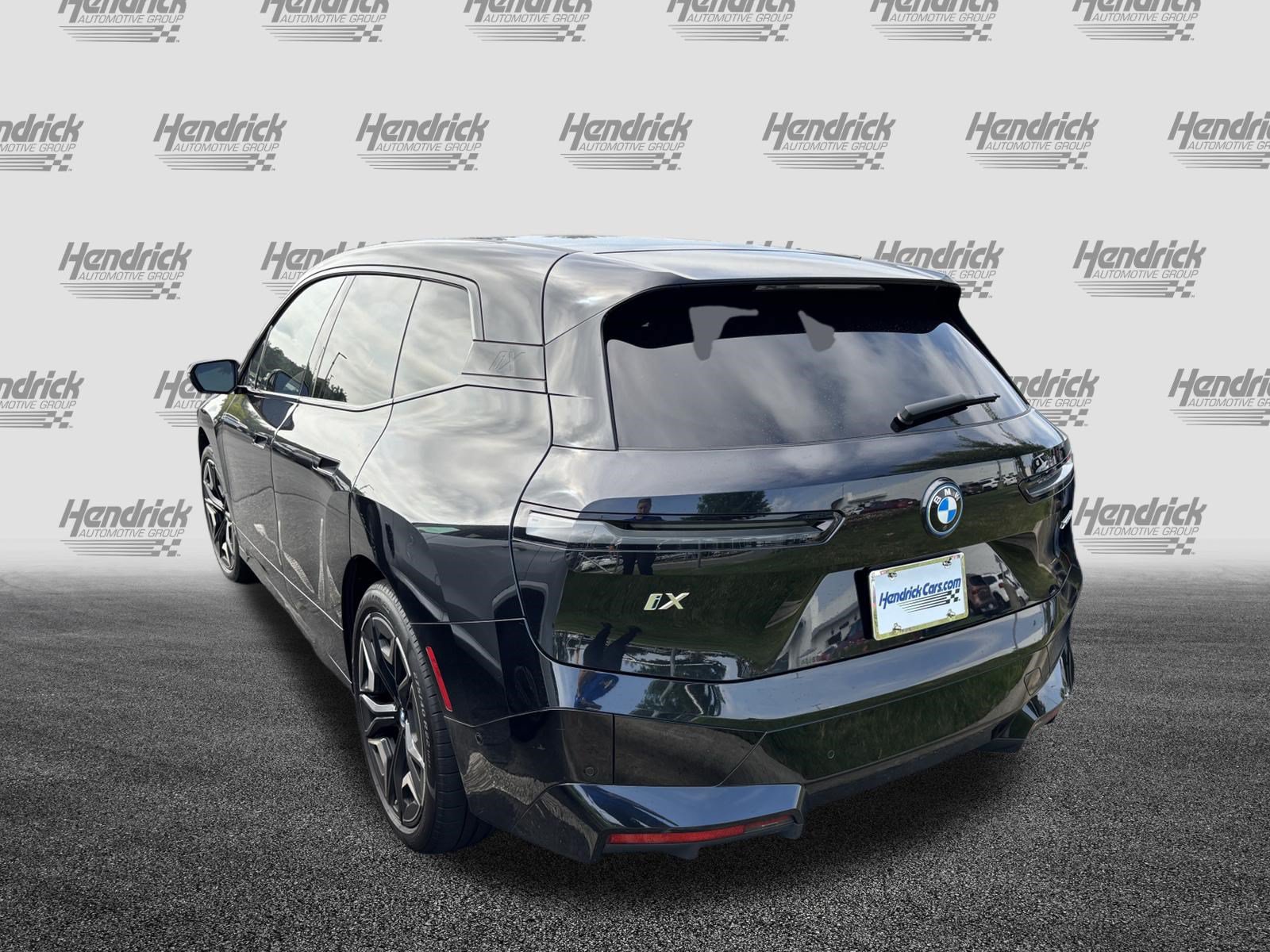 Certified 2024 BMW iX xDrive50 w/ Premium Package AWD/4WD image 8