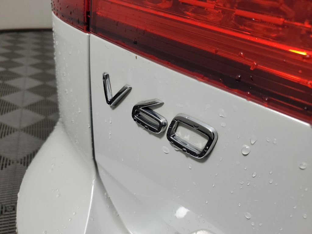 Used 2024 Volvo V60 T8 Polestar w/ Protection Package Premier image 10