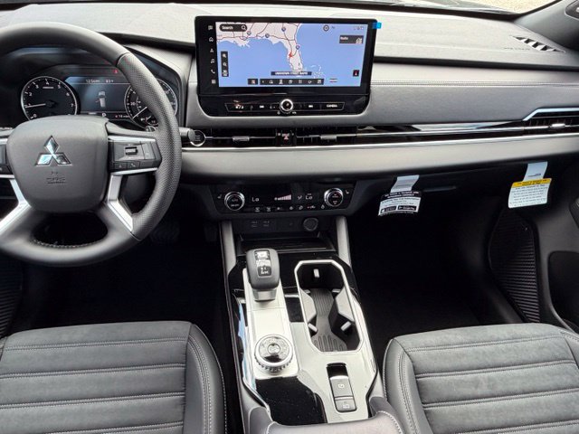 New 2026 Mitsubishi Outlander LE FWD image 18