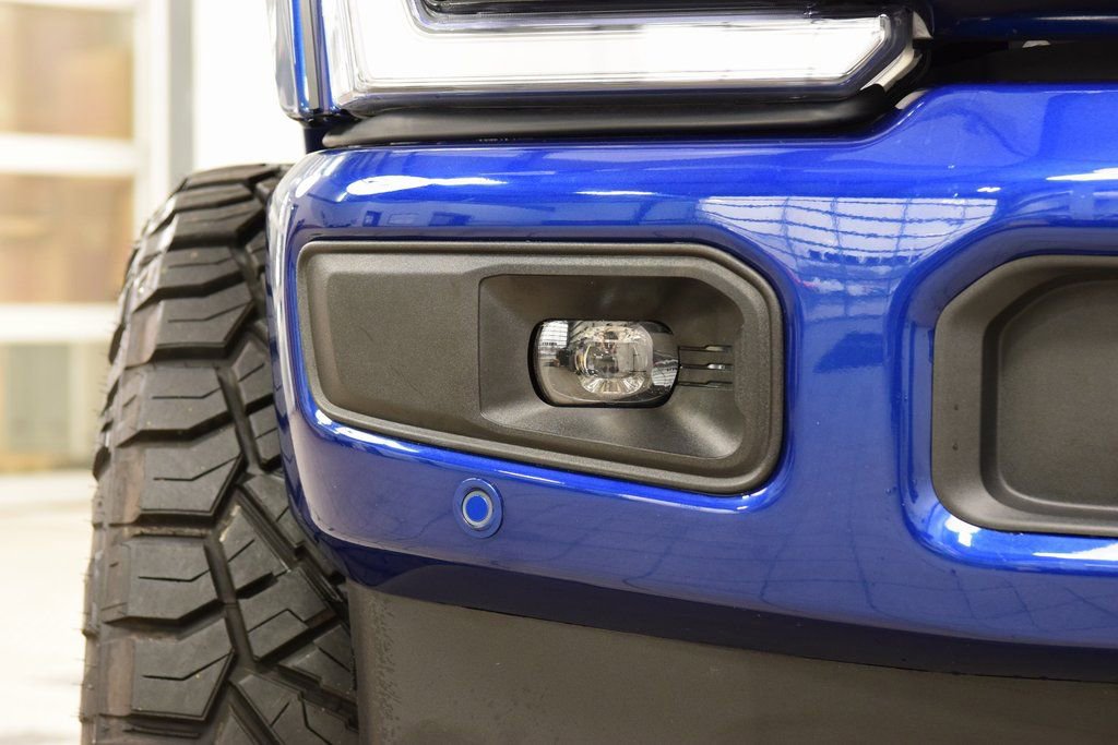 Used 2026 Ford F250 Lariat w/ Black Appearance Package image 12