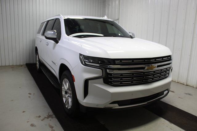 Used 2022 Chevrolet Suburban Premier image 1