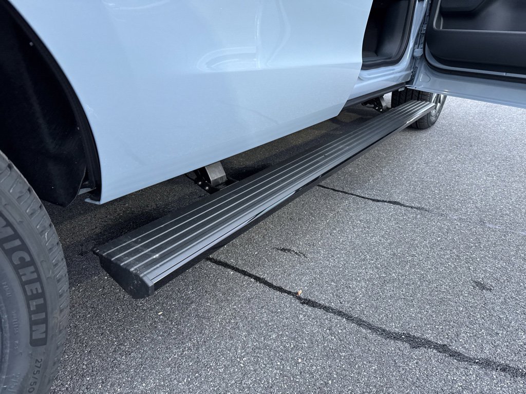 New 2025 Ford Expedition Max Platinum w/ Stealth Performance Package image 27