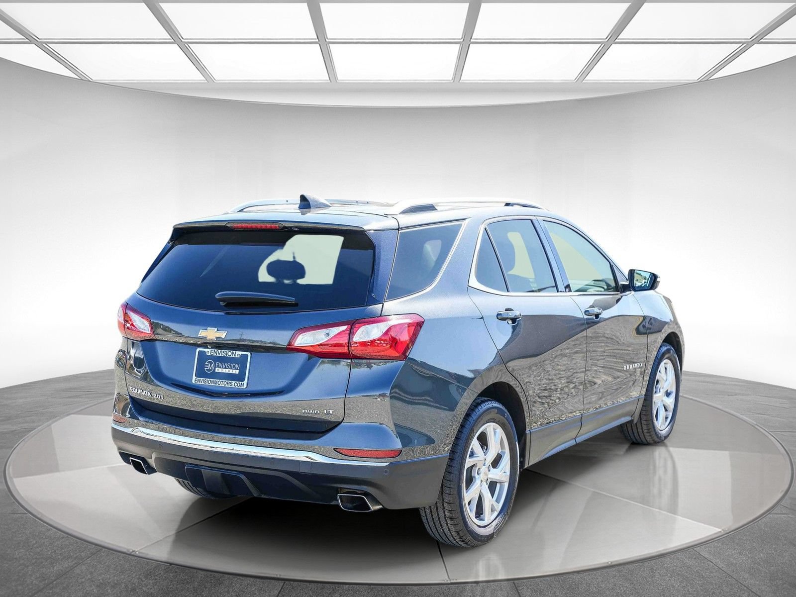 Used 2019 Chevrolet Equinox LT w/ Sun & Navigation Package AWD/4WD image 4