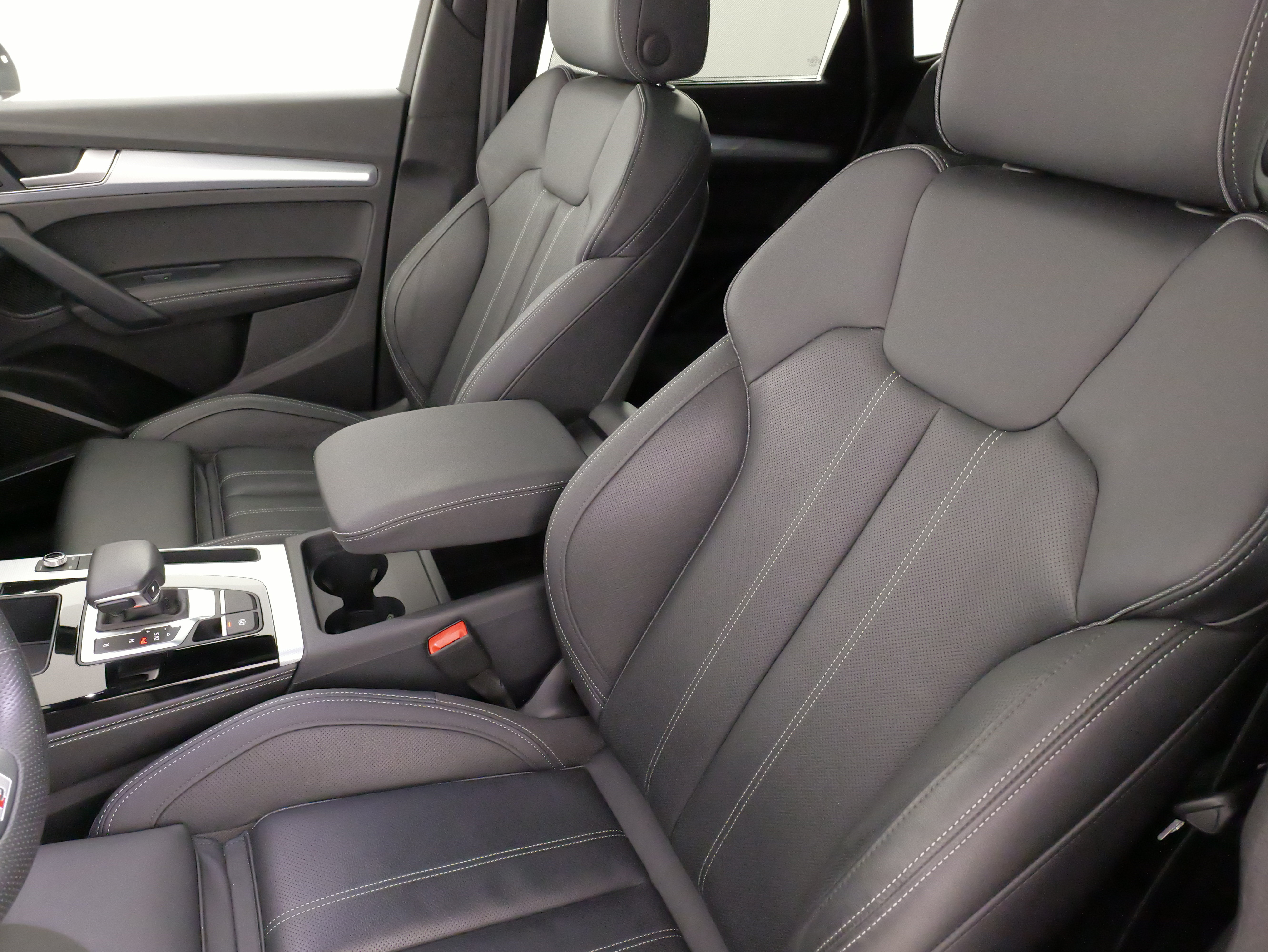 Used 2024 Audi Q5 2.0T Premium Plus AWD/4WD image 32