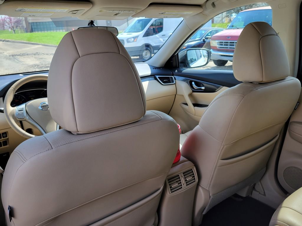 Used 2015 Nissan Rogue SL w/ SL Premium Package image 44