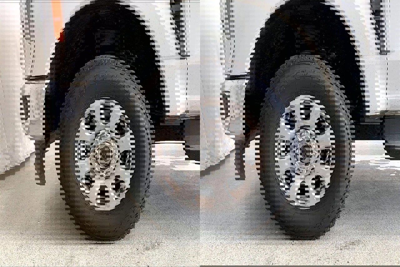 Used 2023 Ford F250 XLT w/ FX4 Off-Road Package image 4