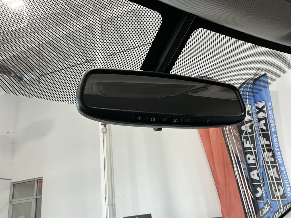 Used 2018 Nissan Pathfinder SV image 11