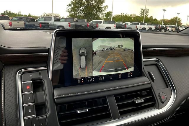 Used 2023 Chevrolet Tahoe Premier w/ Advanced Technology Package AWD/4WD image 14