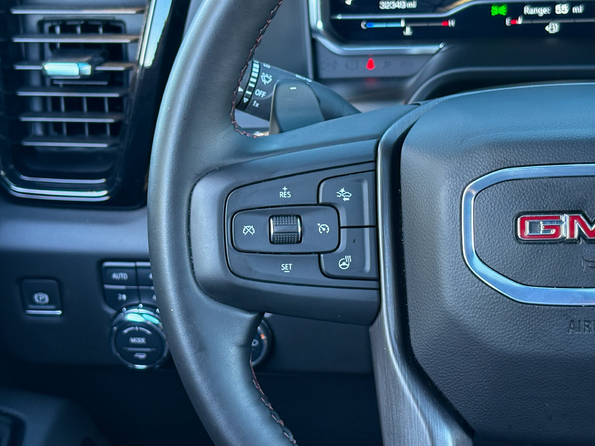 Used 2025 GMC Sierra 1500 AT4X AWD/4WD image 16