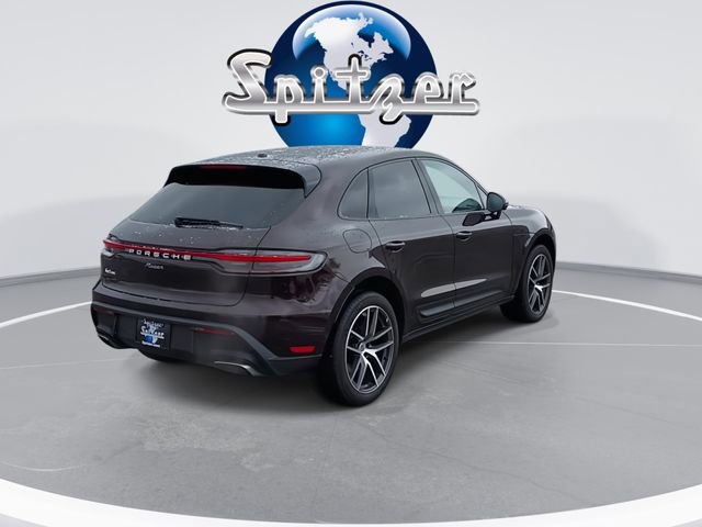 Used 2023 Porsche Macan image 9