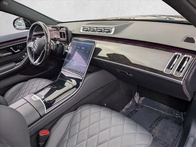 Used 2025 Mercedes-Benz S 580e 4MATIC Sedan image 25