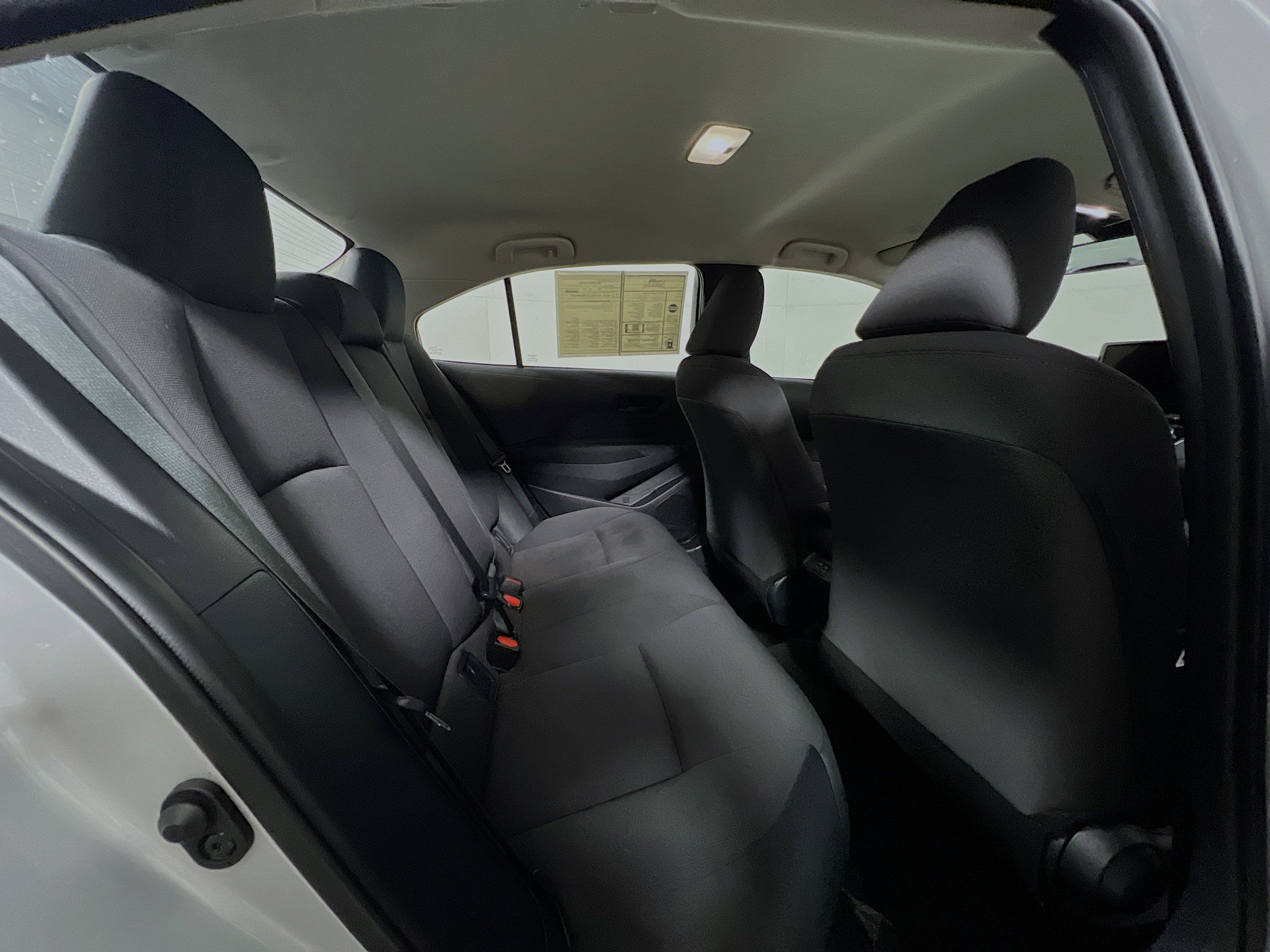 Used 2025 Toyota Corolla LE FWD image 33