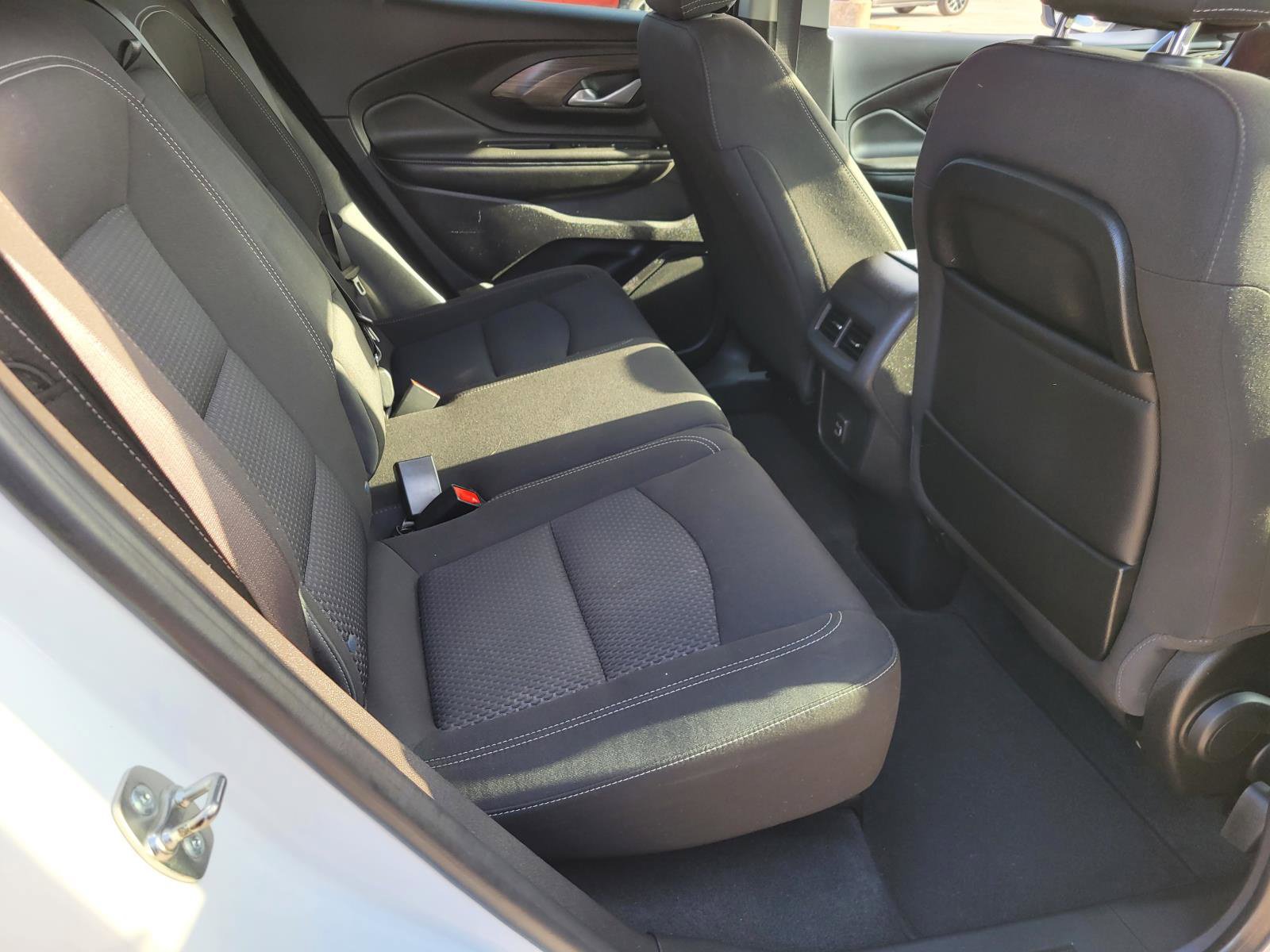 Used 2024 GMC Terrain SLE AWD/4WD image 11