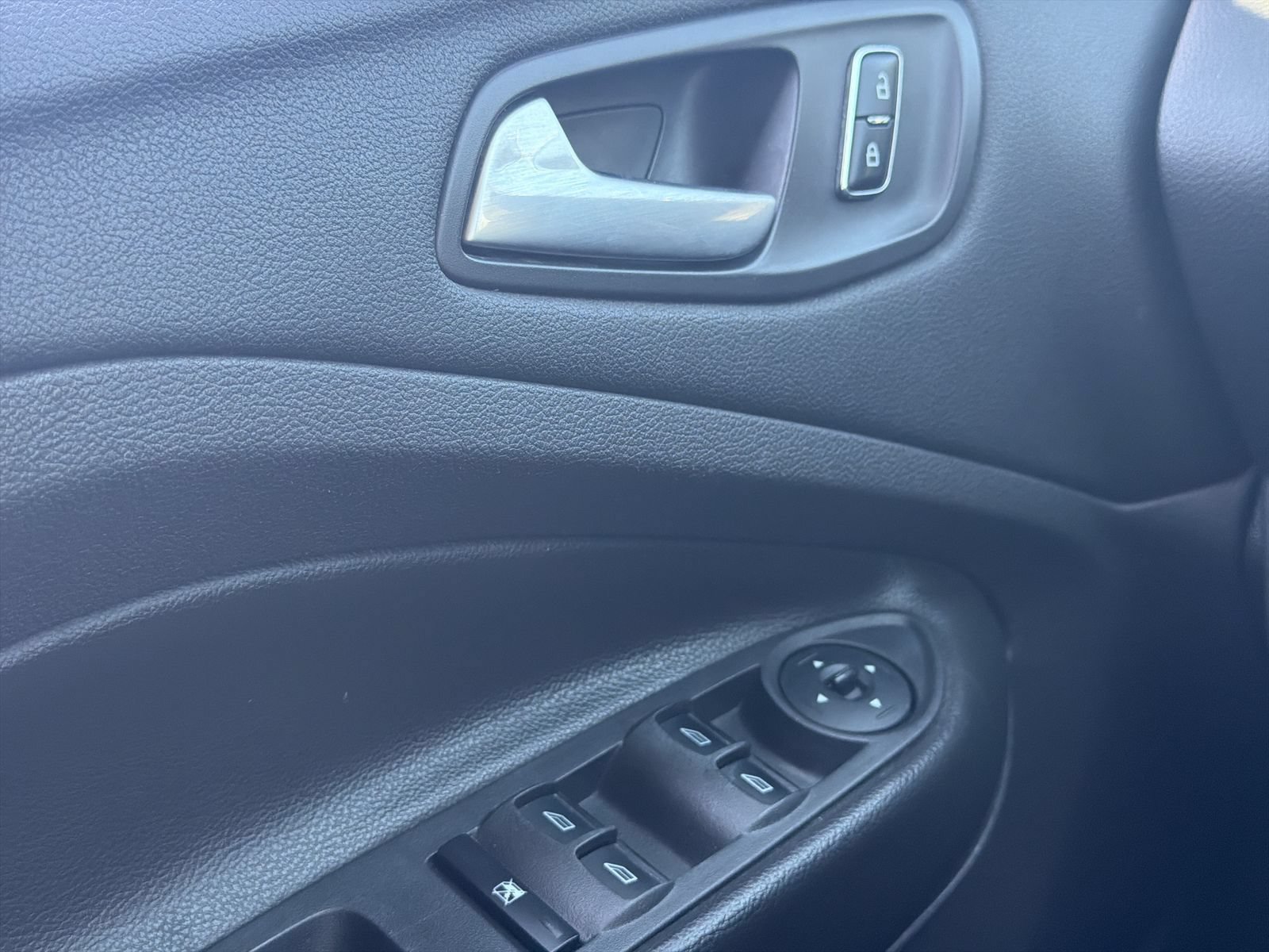 Used 2014 Ford Escape SE FWD image 23