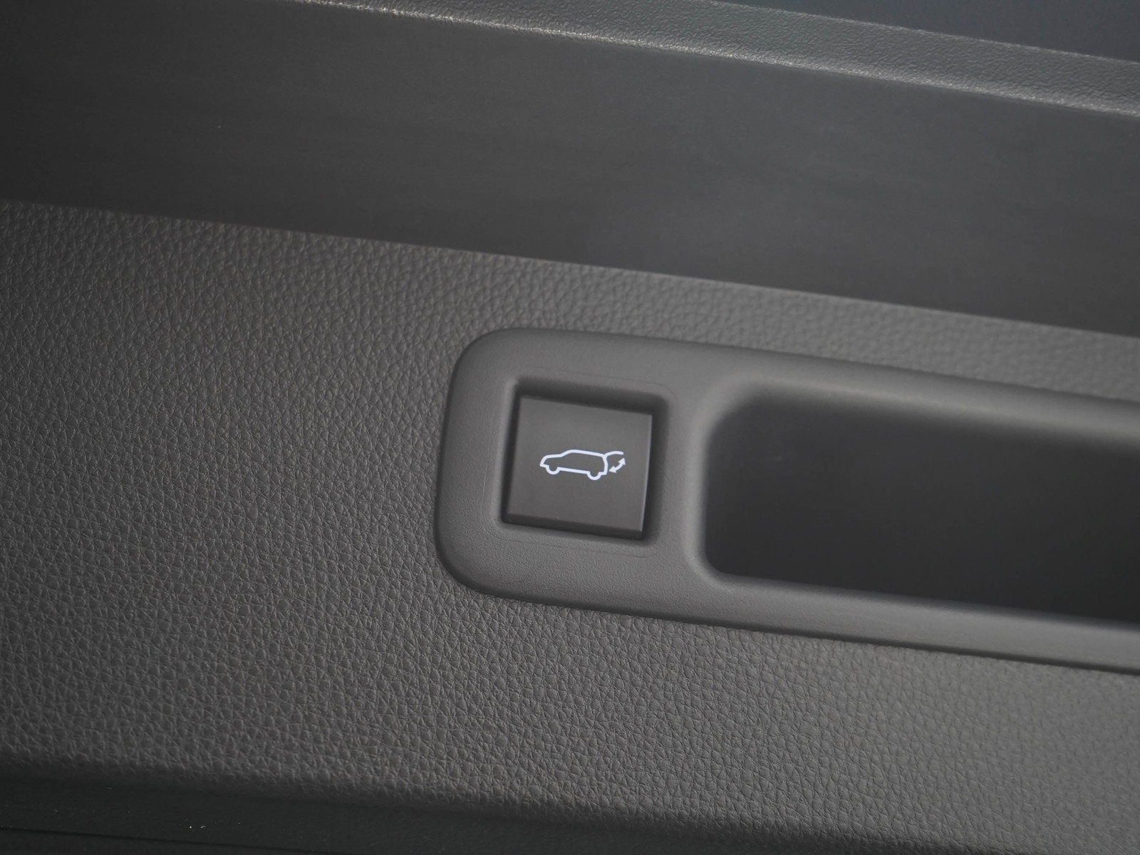 Used 2020 Toyota Highlander Platinum AWD/4WD image 11