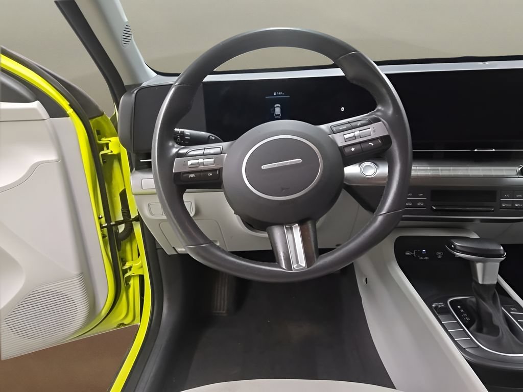 Used 2024 Hyundai Kona SEL FWD image 20