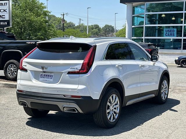 Used 2021 Cadillac XT4 Premium Luxury w/ Cold Weather Package FWD image 2