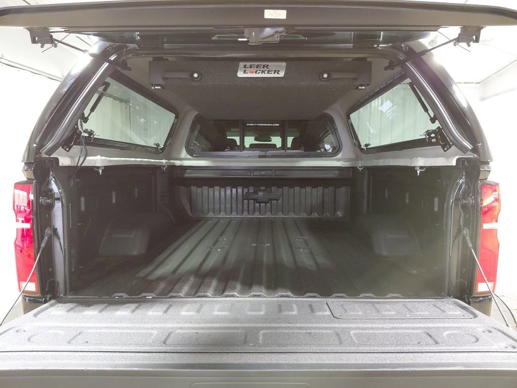 Certified 2025 Chevrolet Silverado 3500 LT w/ Z71 Chrome Sport Edition image 8