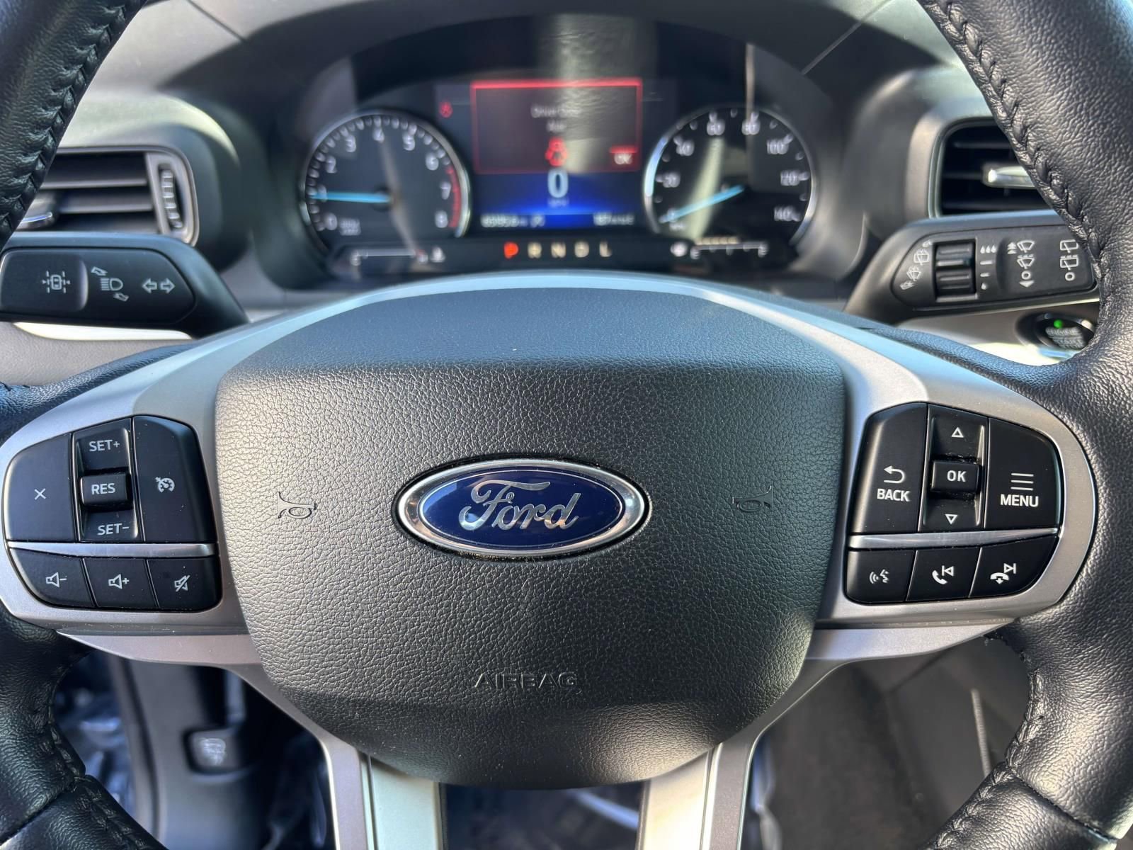 Used 2021 Ford Explorer XLT image 18