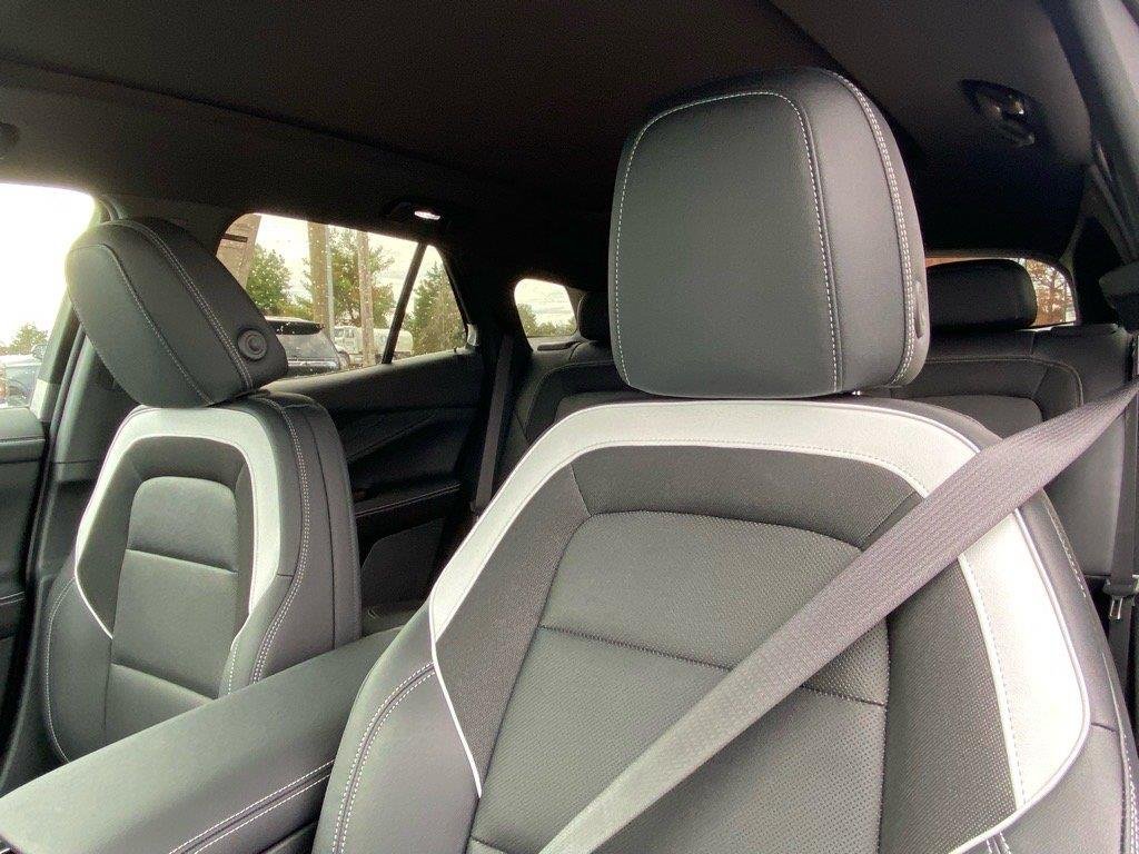 New 2025 Chevrolet Blazer EV LT w/ Super Cruise Package AWD/4WD image 16