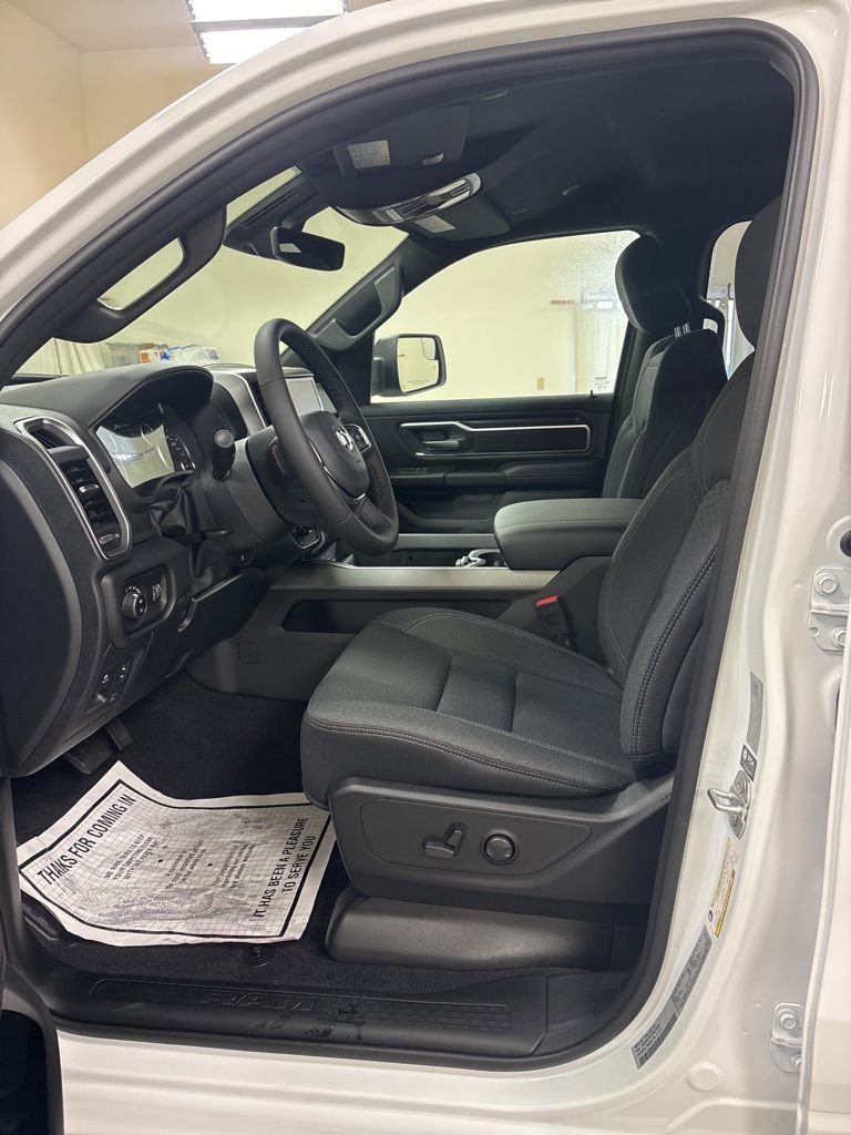 New 2026 RAM 1500 Big Horn w/ Night Edition image 9