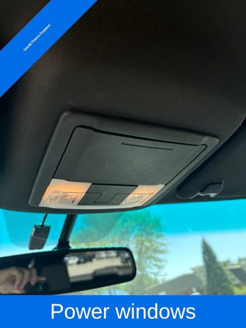 Used 2015 Ford Explorer XLT w/ Equipment Group 202A FWD image 22