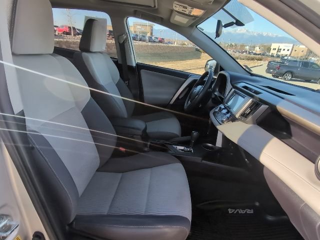 Used 2014 Toyota RAV4 XLE image 31