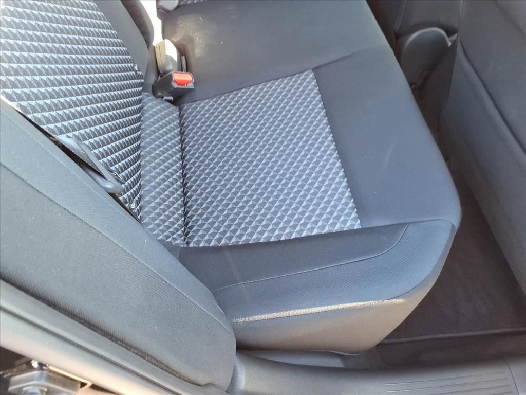 Used 2020 Nissan Versa S image 20