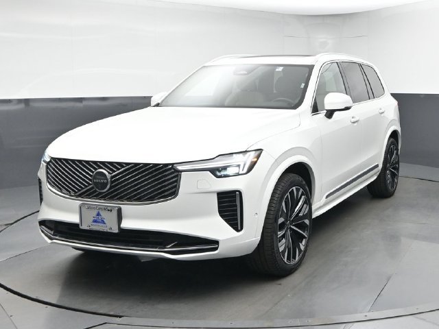 Used 2026 Volvo XC90 B6 Plus AWD/4WD image 3