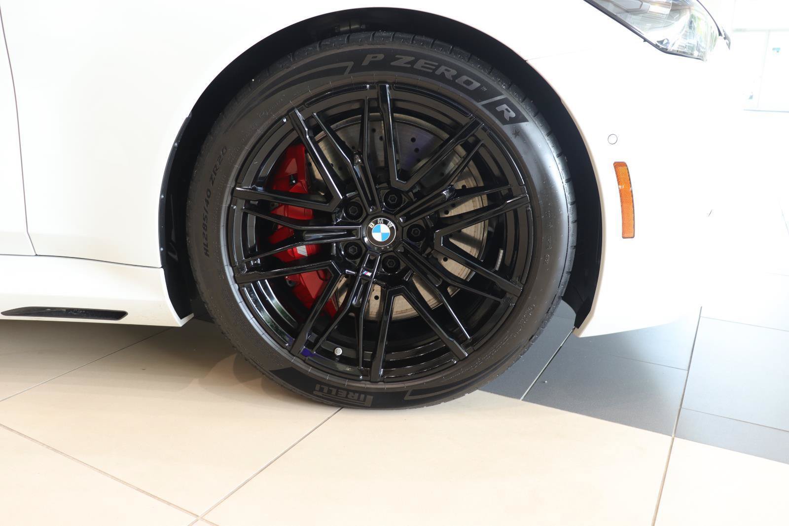 Used 2026 BMW M5 w/ Carbon Package AWD/4WD image 23