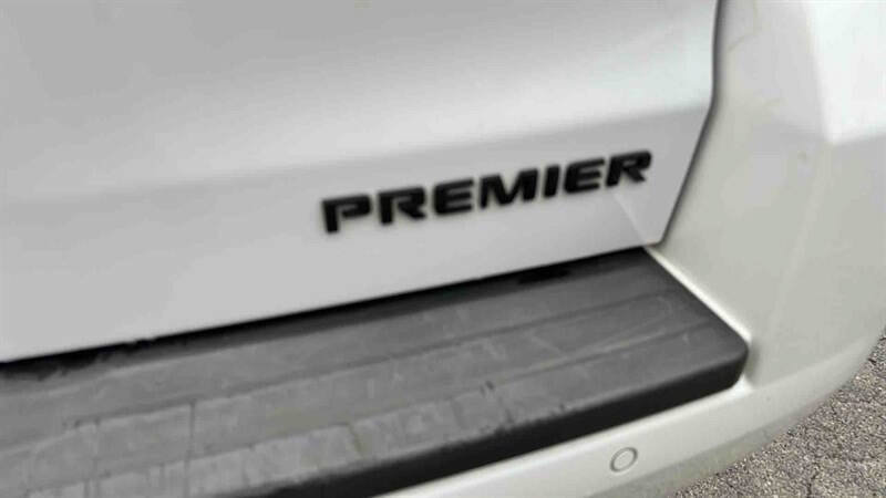 Used 2019 Chevrolet Suburban Premier AWD/4WD image 7