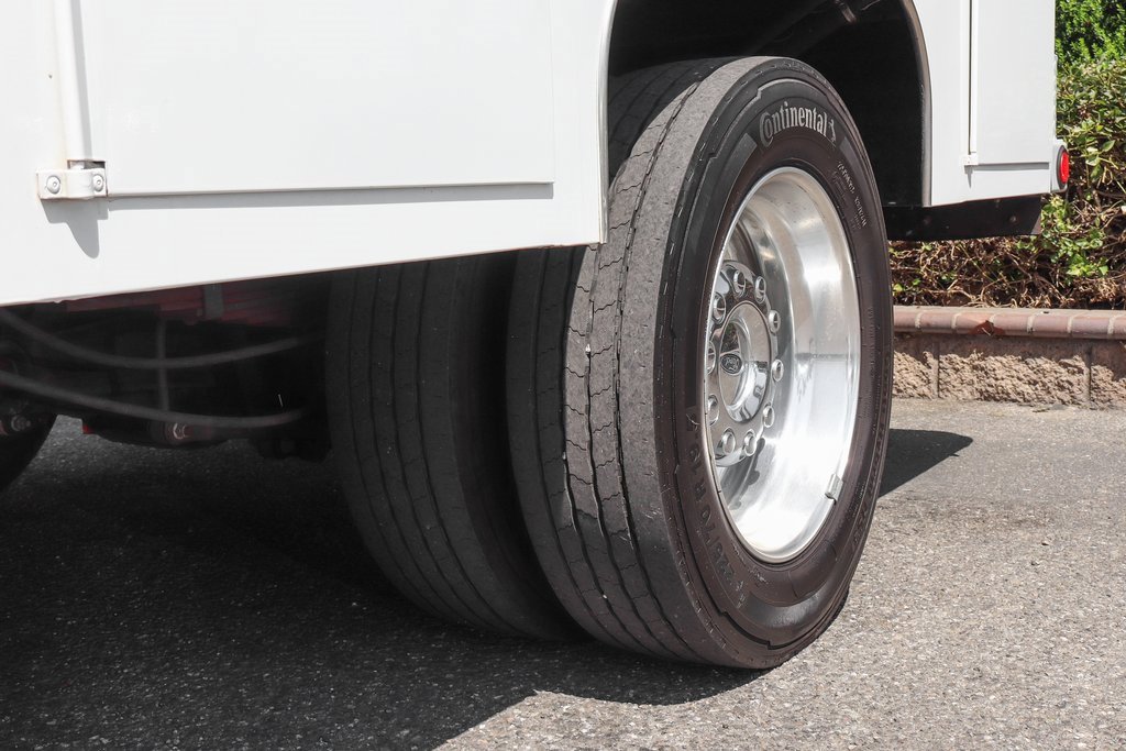 Used 2022 Ford F550 2WD SuperCab Super Duty image 53