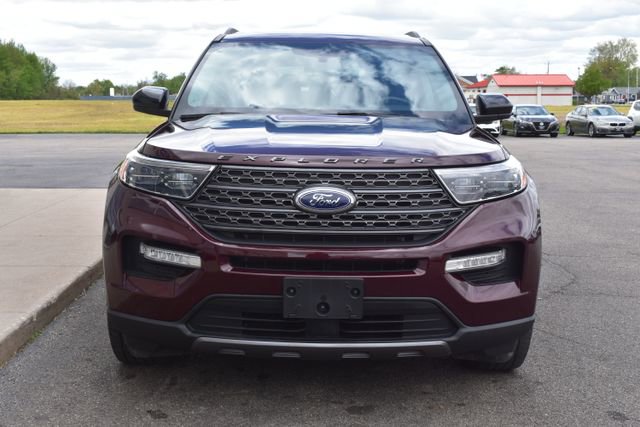 Used 2022 Ford Explorer XLT w/ Equipment Group 202A AWD/4WD image 13