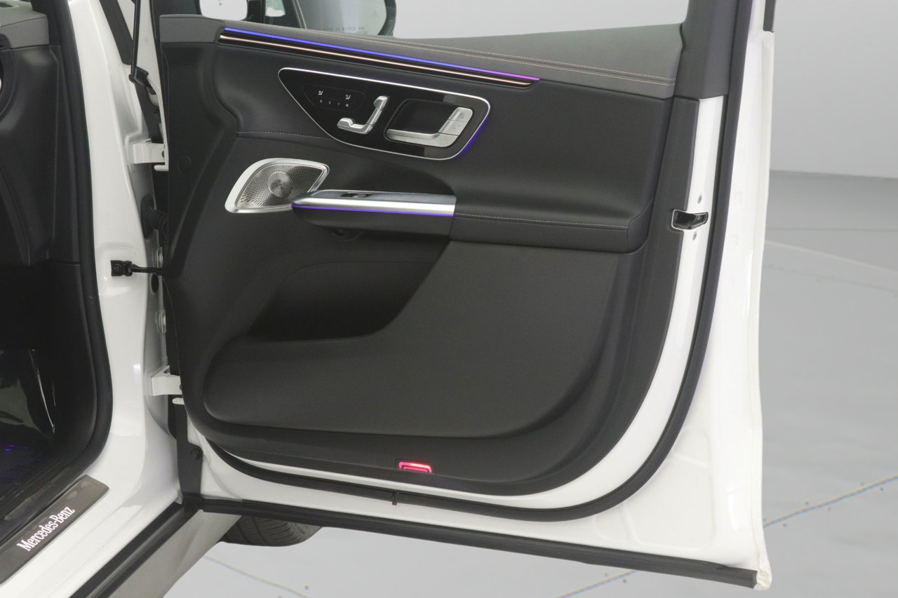 Certified 2023 Mercedes-Benz EQE 500 4MATIC SUV image 21