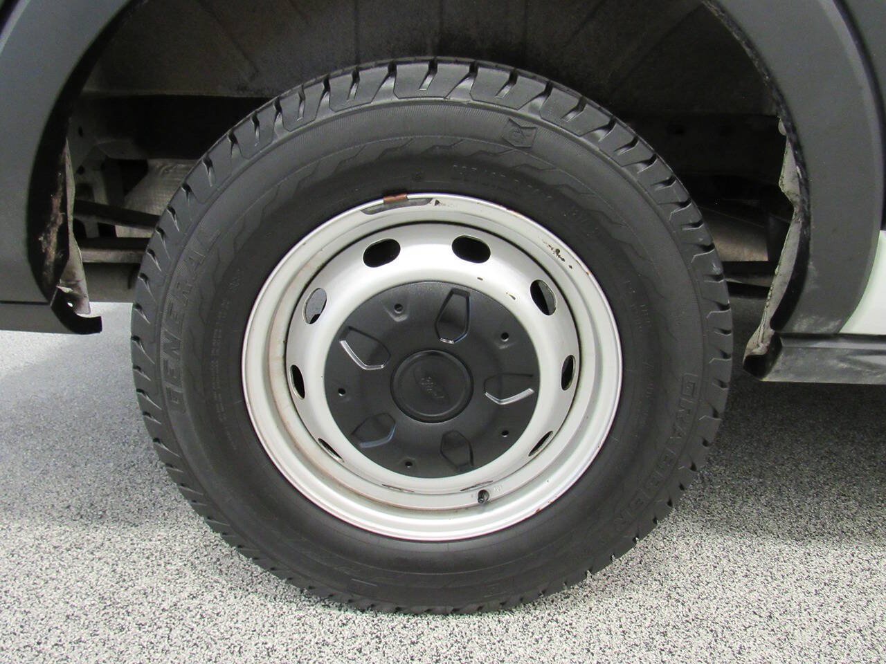 Used 2019 Ford Transit 150 130 Low Roof RWD image 13