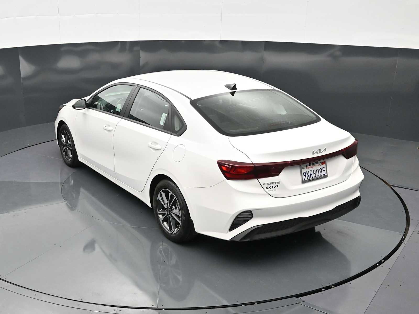 Used 2024 Kia Forte LXS w/ LXS Technology Package FWD image 28