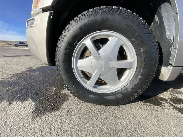 Used 2003 GMC Envoy SLE w/ Skid Plate Package image 10