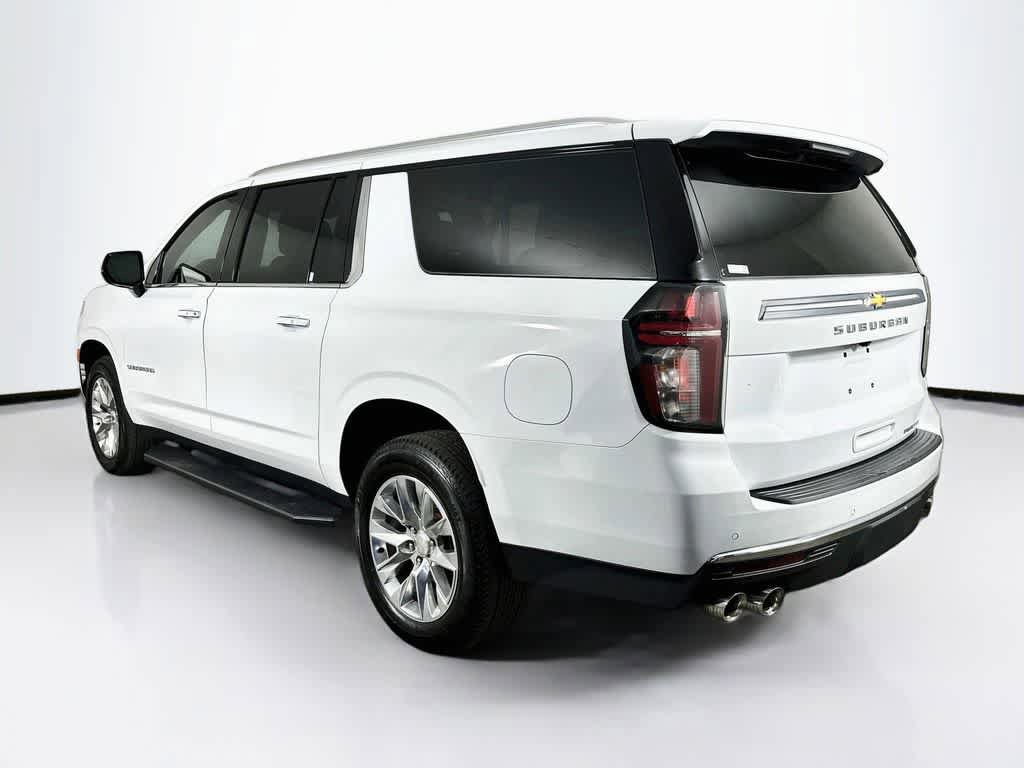 Used 2023 Chevrolet Suburban Premier AWD/4WD image 4