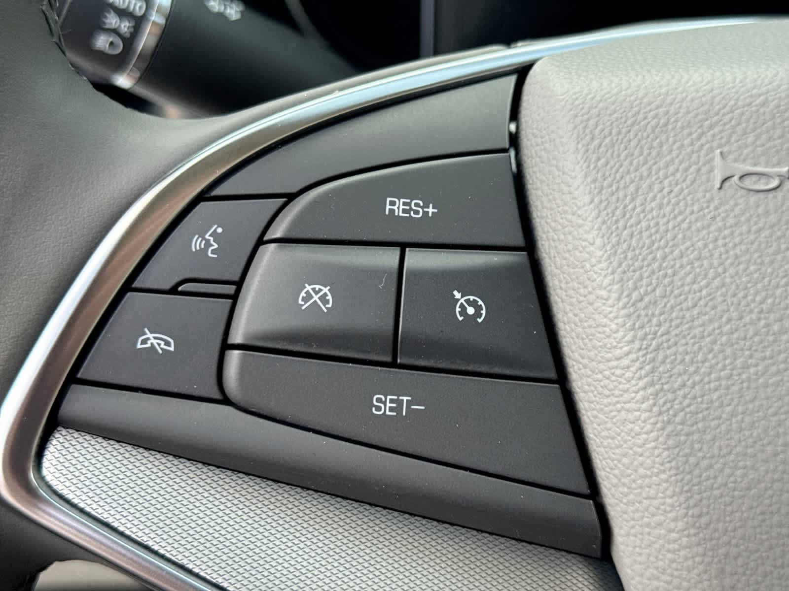Used 2025 Cadillac XT5 Premium Luxury w/ LPO, Floor Liner Package AWD/4WD image 29