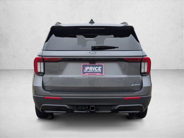 Used 2025 Ford Explorer ST-Line w/ ST-Line Street Pack image 6