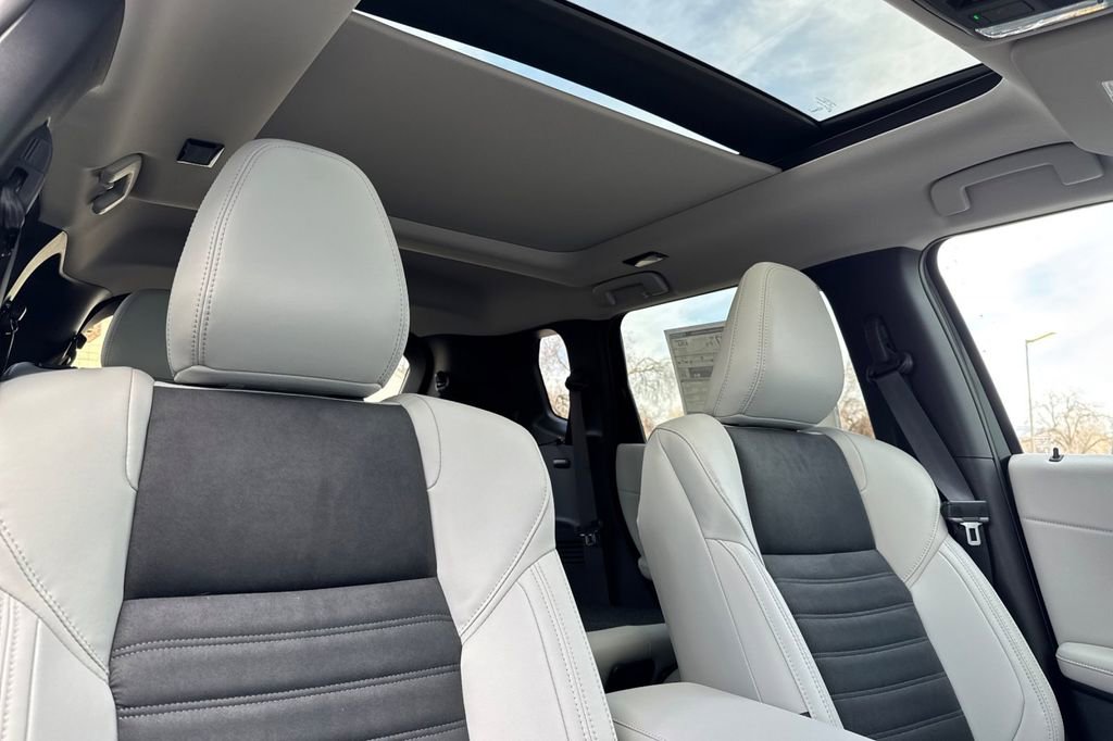 New 2026 Mitsubishi Outlander SE AWD/4WD image 17