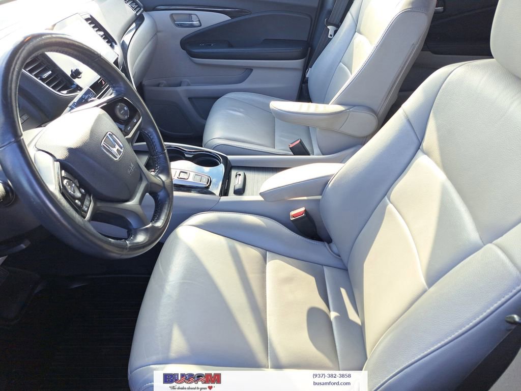 Used 2019 Honda Pilot Touring image 11