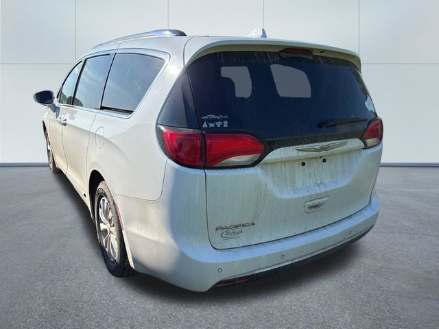 Used 2018 Chrysler Pacifica Touring-L Plus FWD video 2