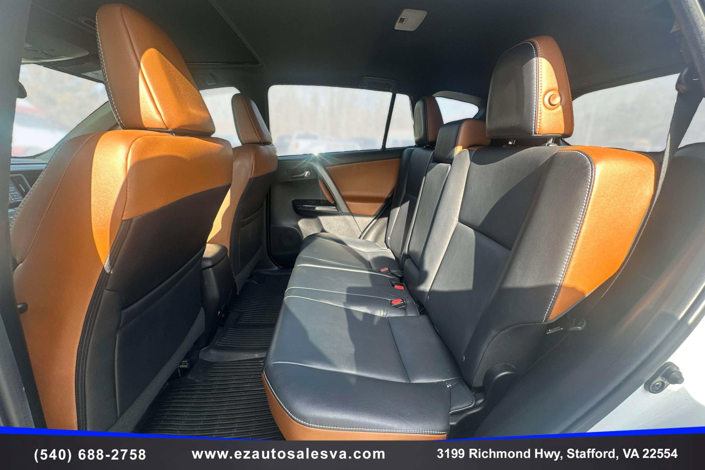 Used 2017 Toyota RAV4 SE image 21