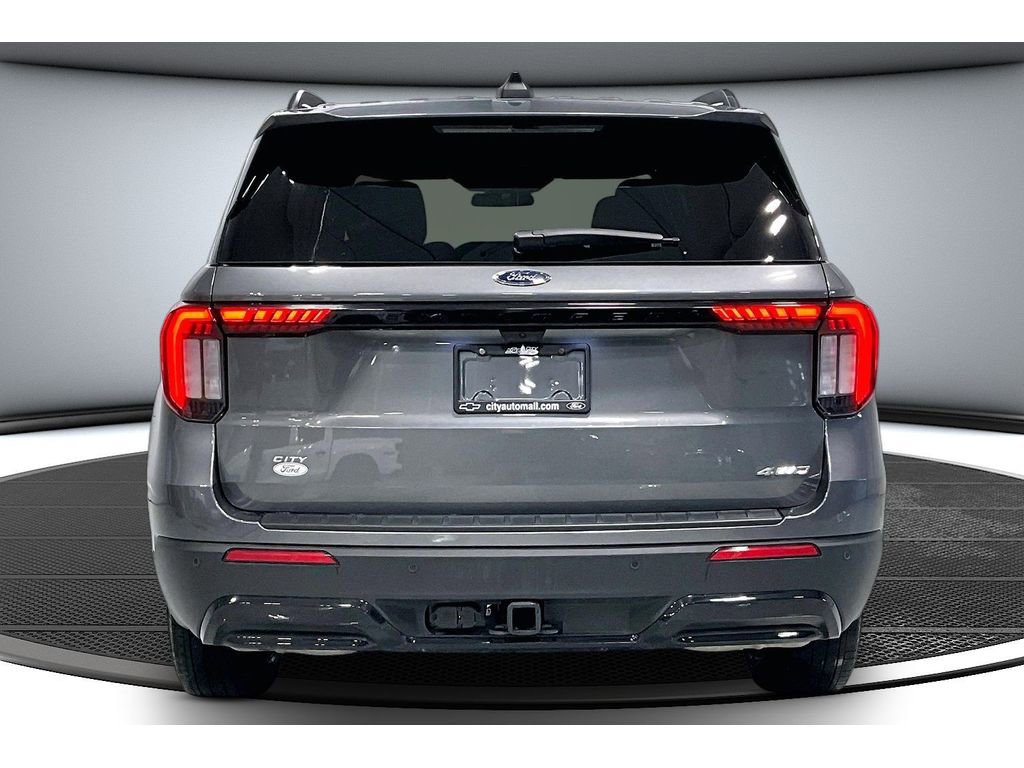Used 2025 Ford Explorer ST-Line image 6