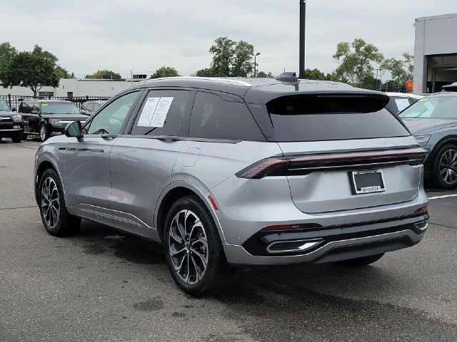 Used 2024 Lincoln Nautilus Reserve w/ Equipment Group 202A AWD/4WD image 3