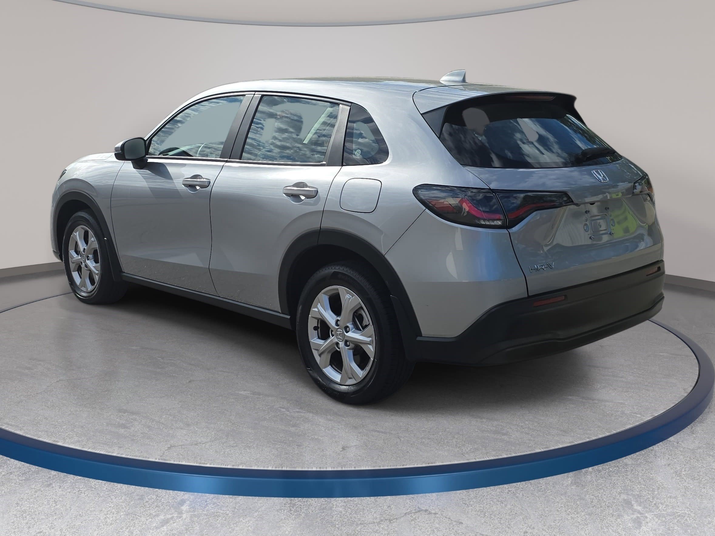 Used 2023 Honda HR-V LX image 7