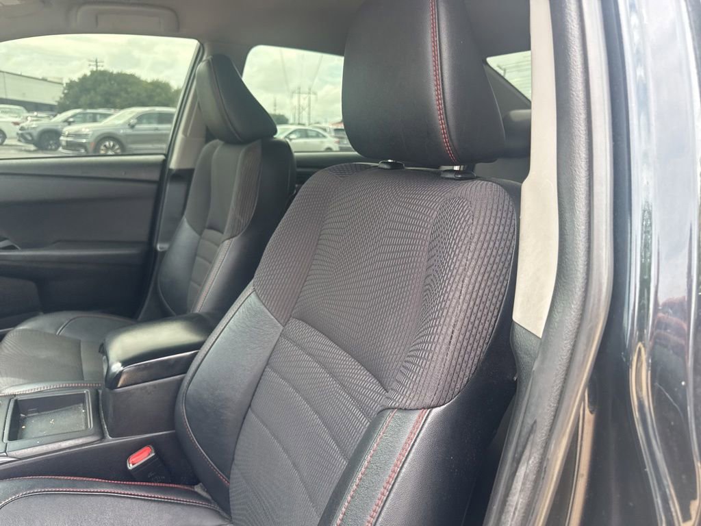 Used 2017 Toyota Camry SE FWD image 8
