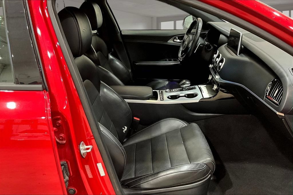 Used 2018 Kia Stinger GT2 AWD/4WD image 8